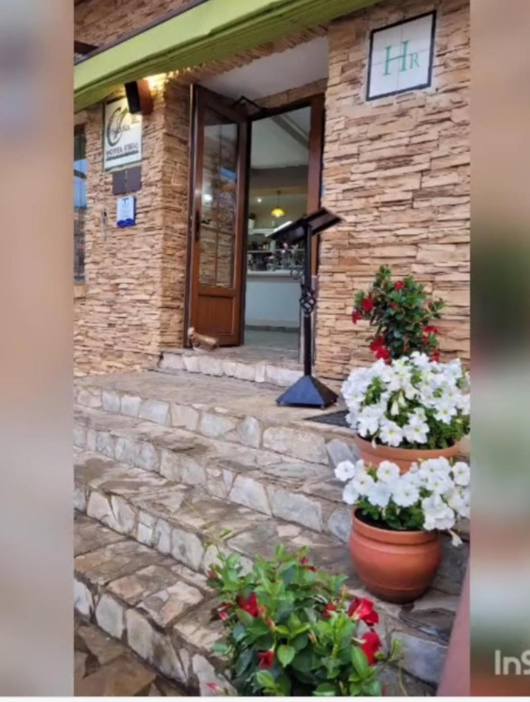 Hotel Rural Restaurante Cristania Caminomorisco Esterno foto